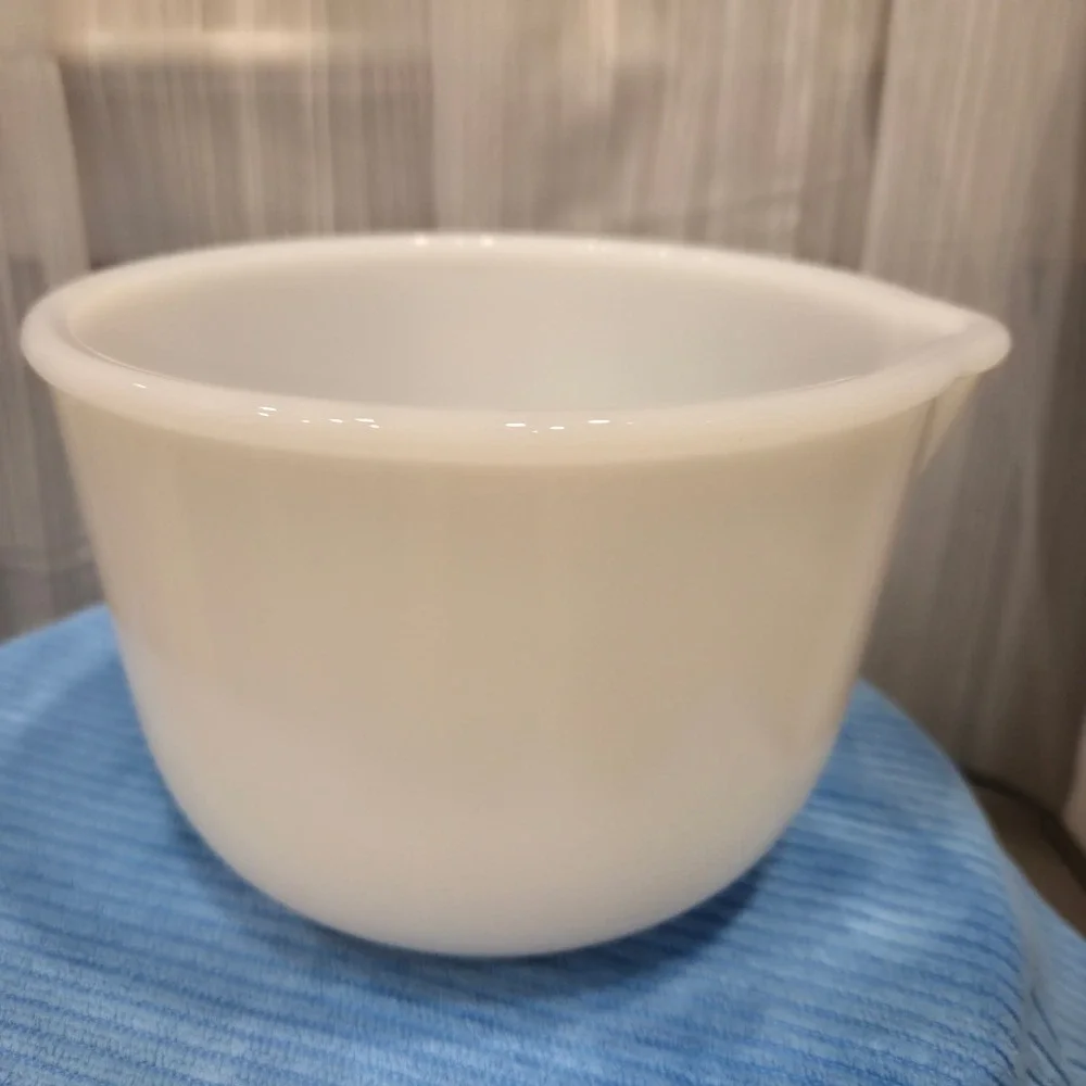 Vintage Glasbake for Sunbeam White Milk Glass Mixing Bowl with Spout 20 CJ